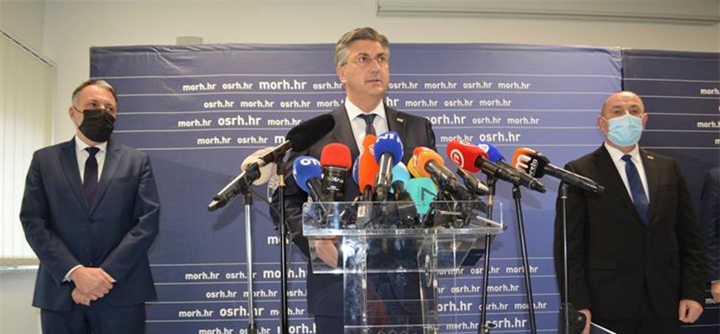 Osim na fizičkoj obnovi Banovine, naglasak na oporavku gospodarstva i na demografskoj revitalizaciji